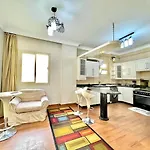 2Br Spacious Apt Prime Location New Cairo
