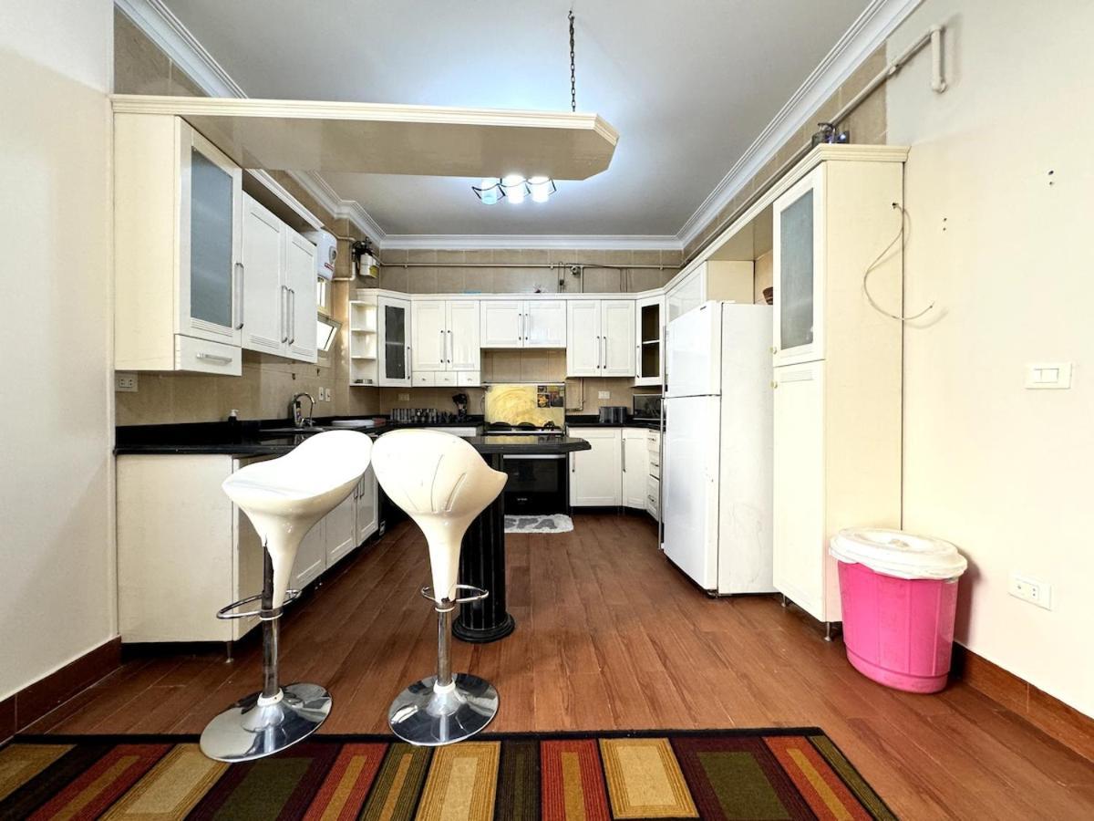Apartment 2br Spacious Prime Location New *