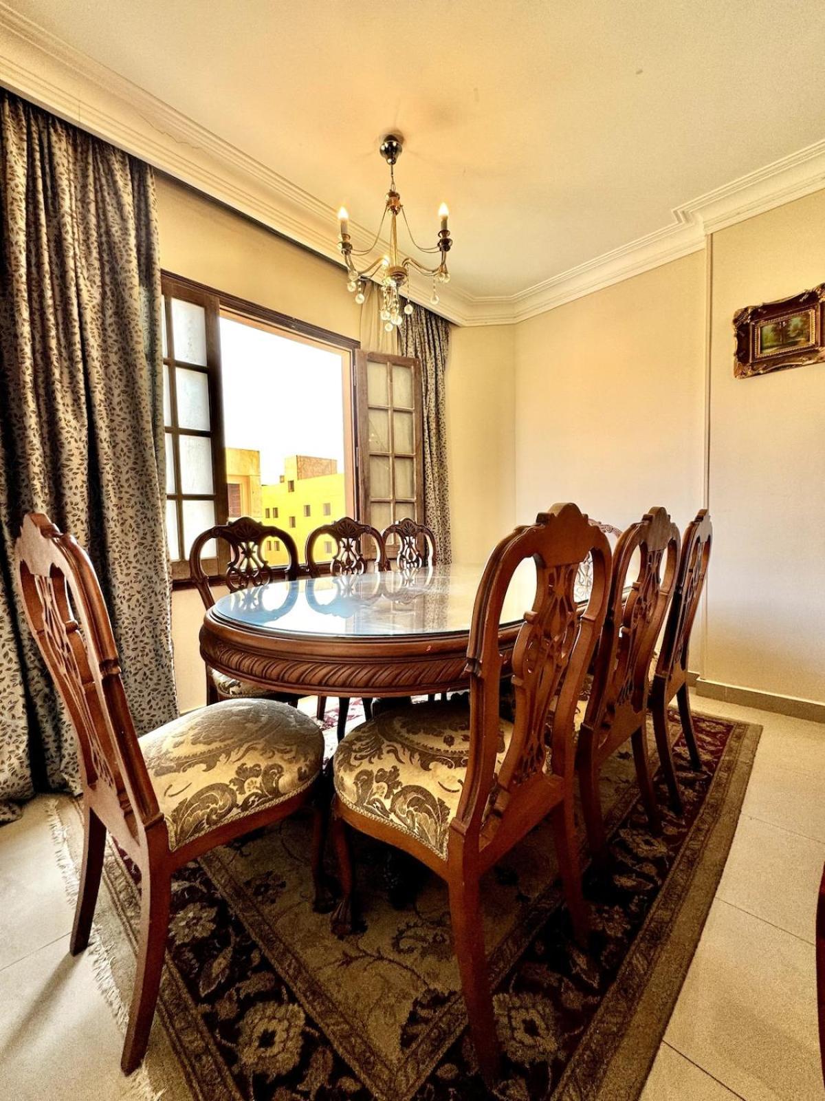 Apartment 2br Spacious Prime Location New